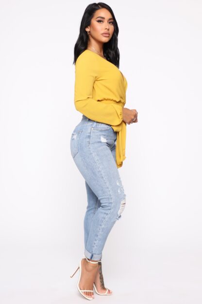 Jeans Boyfriend de Cintura Alta con Desgaste y Puño Enrollado - Image 10