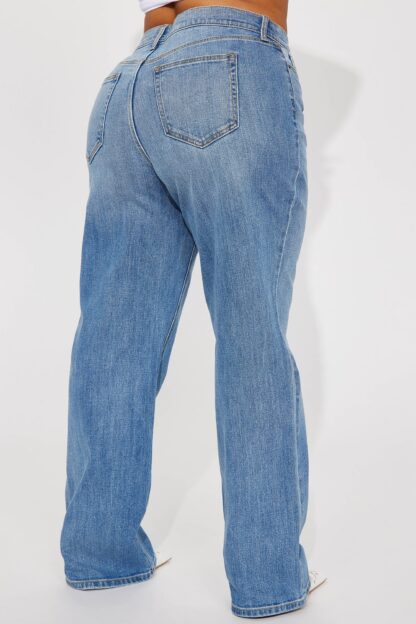 Jeans Rectos Elásticos Estilo Relajado en Lavado Azul Medio - Image 7