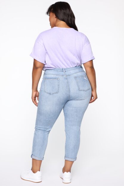Jeans Boyfriend de Cintura Alta con Desgaste y Puño Enrollado - Image 18