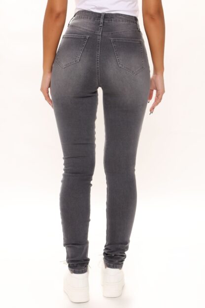 Jeans Skinny Corte Alto en Denim Oscuro - Image 20
